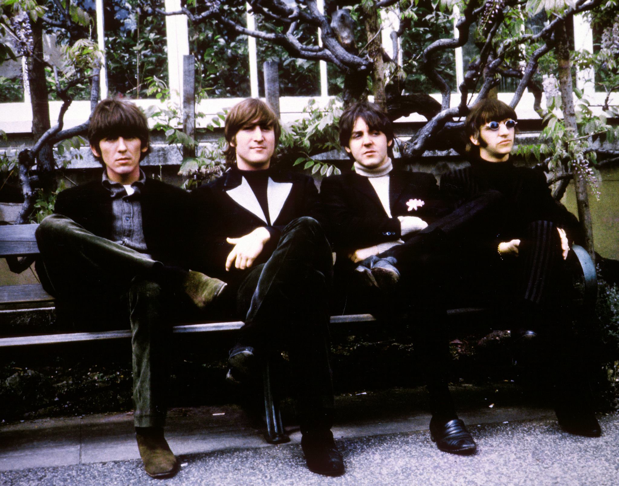 Photo shoot in Chiswick Park London during Rain and Paperback Writer music video production