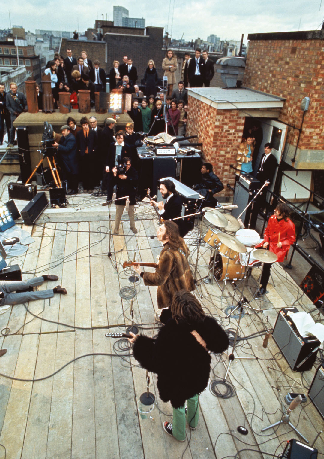 ANNOUNCING THE BEATLES: GET BACK - The Beatles’ First Official Book Since the Bestselling The Beatles Anthology ANNOUNCING THE BEATLES: GET BACK - The Beatles’ First Official Book Since the Bestselling The Beatles Anthology
