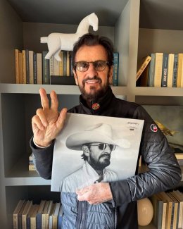 Ringo Starr - Look Up
